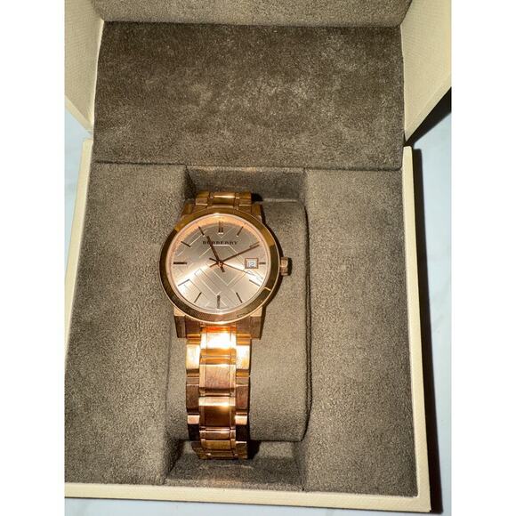 Burberry Accessories - Burberry The City Rose Gold-Tone Watch
